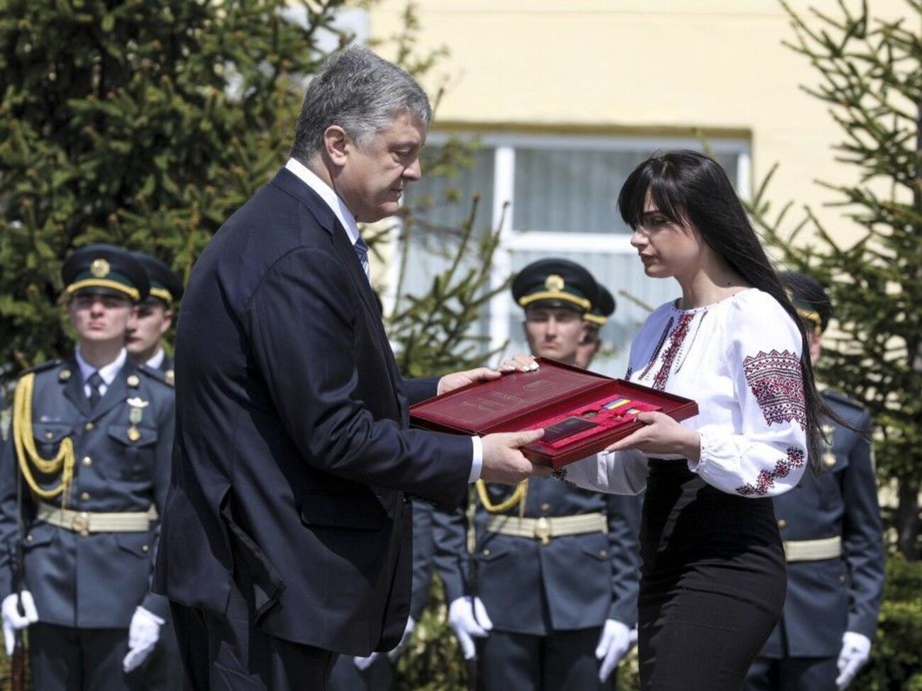 Нагороду прийняла донька загиблого
