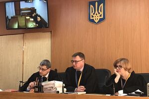 Засекреченный свидетель в целях безопасности давал показания в режиме видеоконференции, его лицо было скрыто, голос изменен