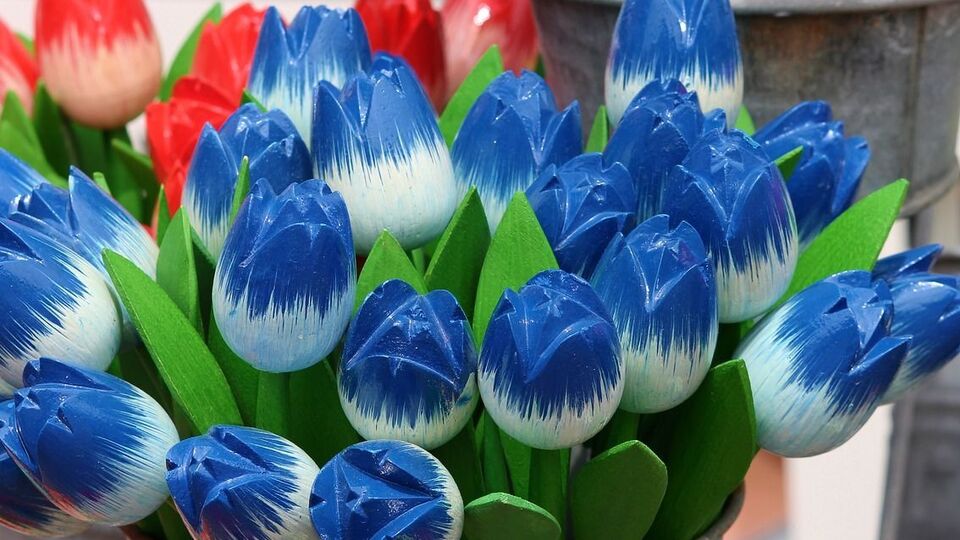 У ПЦУ підкреслили, що штучні квіти небезпечні