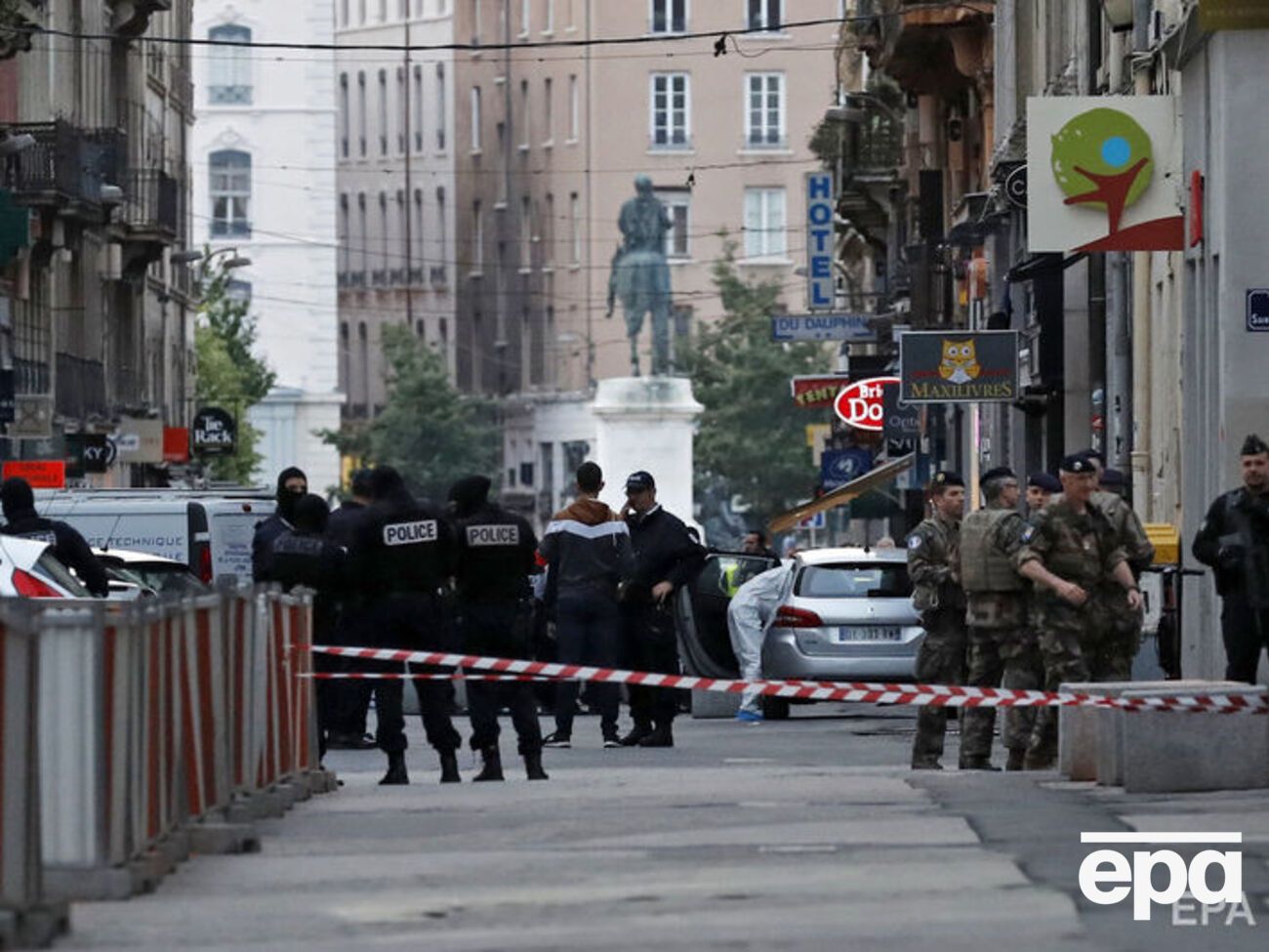 Инцидент произошел у булочной в Лионе 24 мая