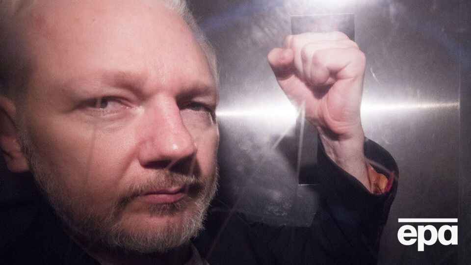 У WikiLeaks вважають, що умови його життя в посольстві Еквадору в Лондоні були "несумісними з основними людськими правами"