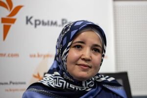 По словам журналиста, Зудиева обеспечила связь между адвокатами 24 украинских моряков и журналистами во время "судов" в Симферополе в первые дни после захвата