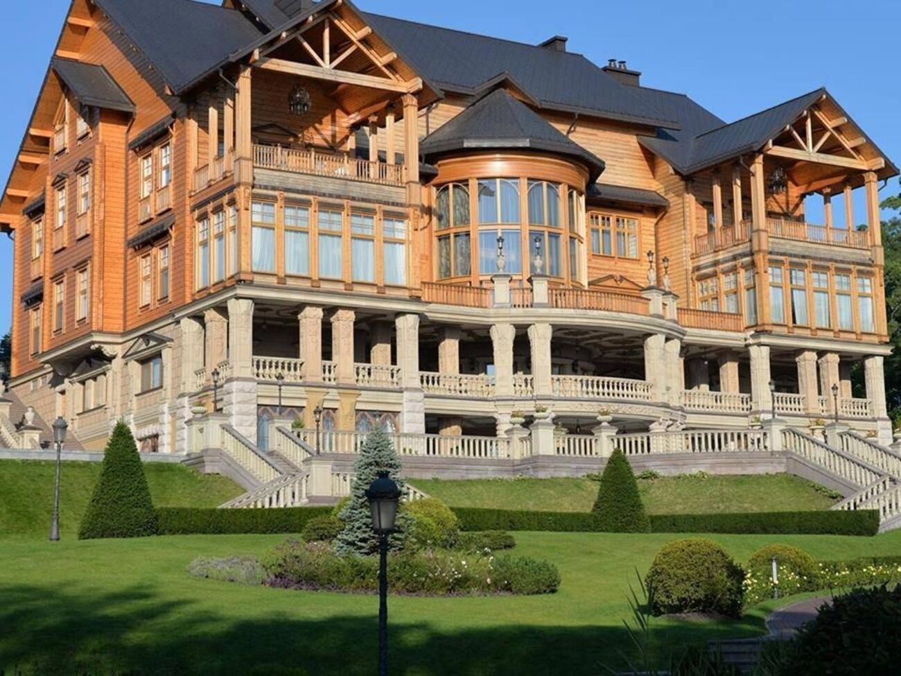 Конкурсний відбір управителя активами резиденції "Межигір'я" тривав понад півроку, зазначили в АРМА