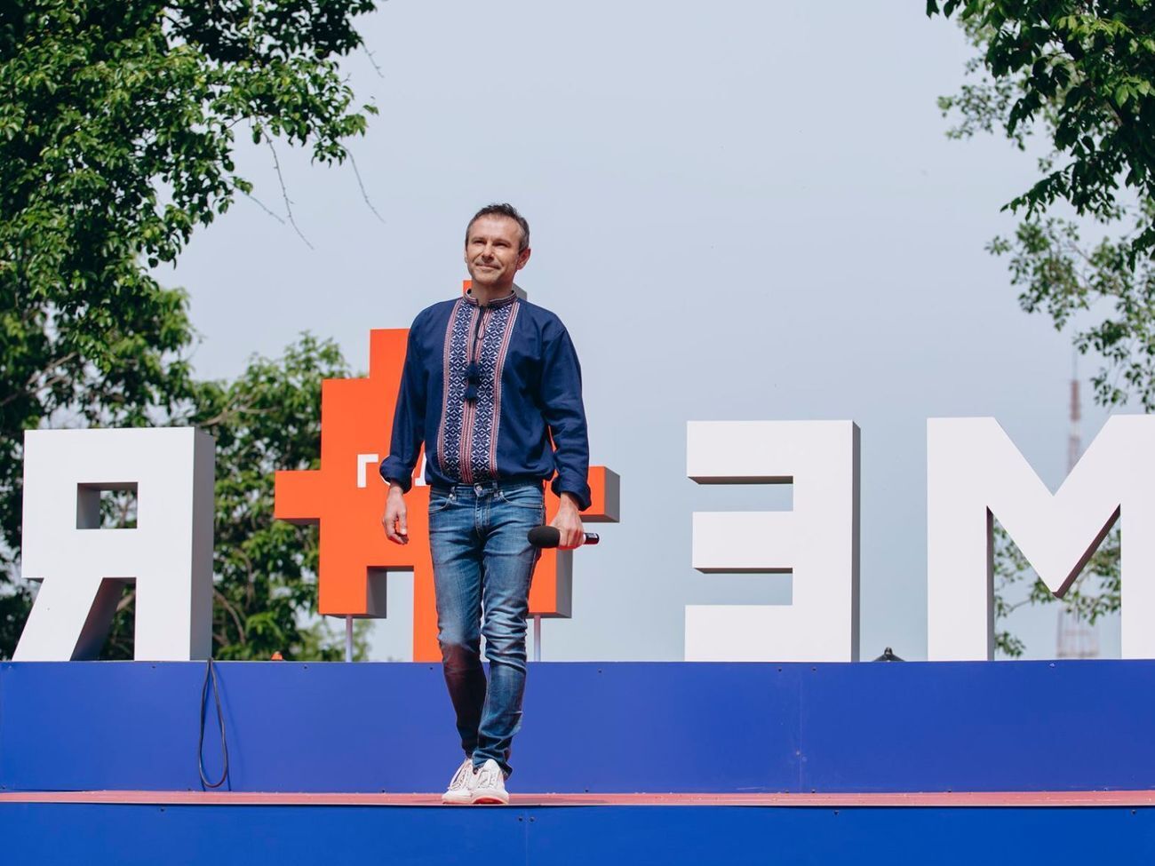 Вакарчук: Ми пропонуємо нашим волонтерам стати учасниками нашого передвиборного списку, із яким ми підемо на вибори