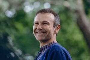 Вакарчук: Не будет такого, чтобы кто-то один финансировал нашу партию