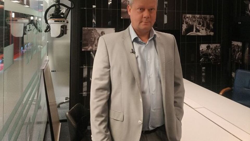 Кирило Сазонов: Погодьтеся, закладати проблеми Володимирові Зеленському з ринком електроенергії навесні 2017 року – це вже з ненаукової фантастики