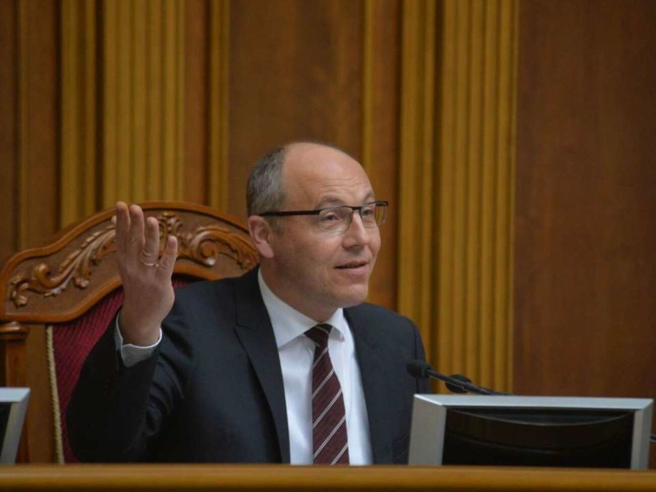 Парубій: У стенограмі справді є деякі перекручення тексту, вилучені деякі речення
