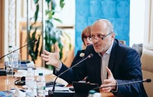 Аласания: Могу сказать, что есть неопределенность политическая