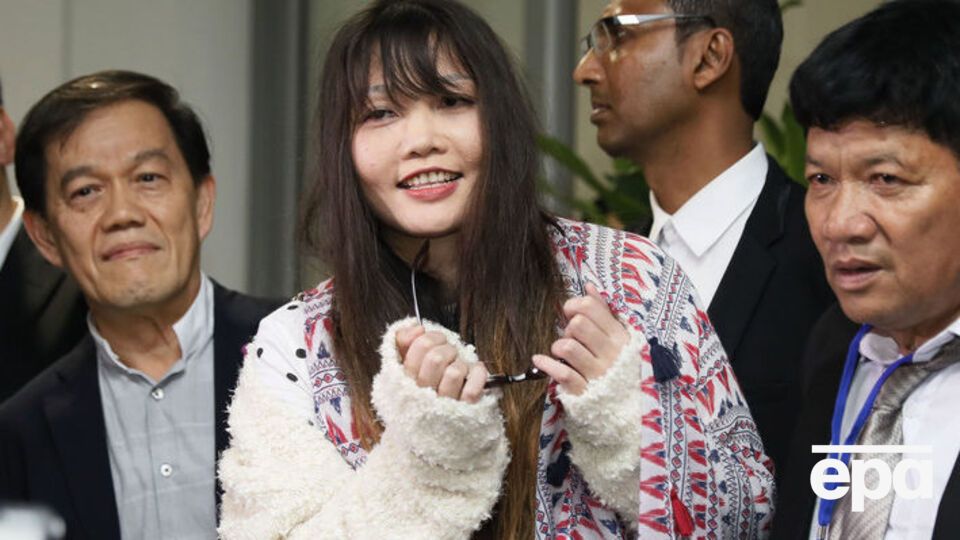 В аэропорту Ханоя убийцу Ким Чен Нама встречали журналисты