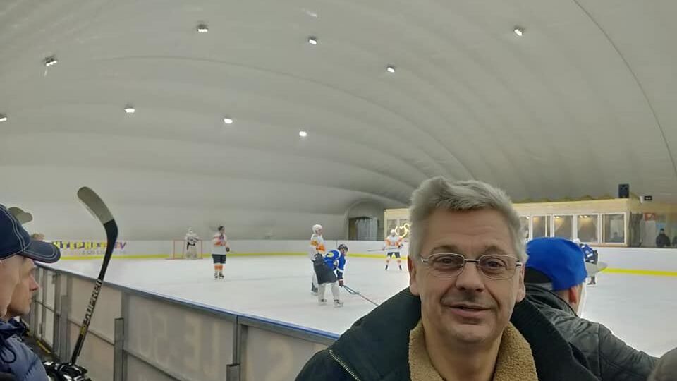 Вадим Комаров перед нападом займався журналістським розслідуванням, пов'язаним із черкаською спортивною школою "Спартак"