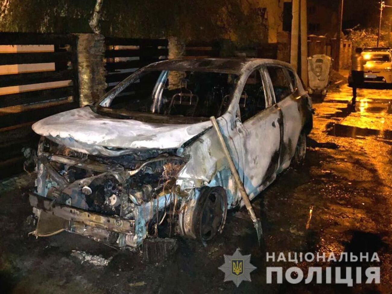 Іномарка повністю згоріла