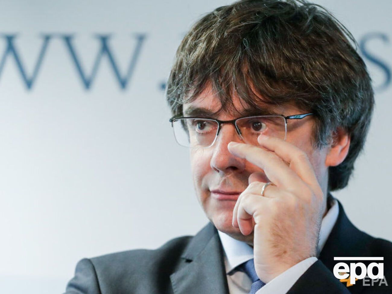 Пучдемон не был в Испании с октября 2017 года, так как находится в бегах