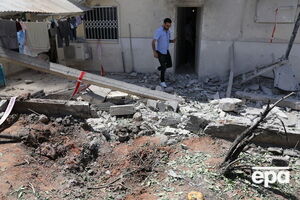 Боевики выпустили по территории Израиля сотни ракет, Израиль в ответ наносит авиаудары по объектам ХАМАС в секторе Газа