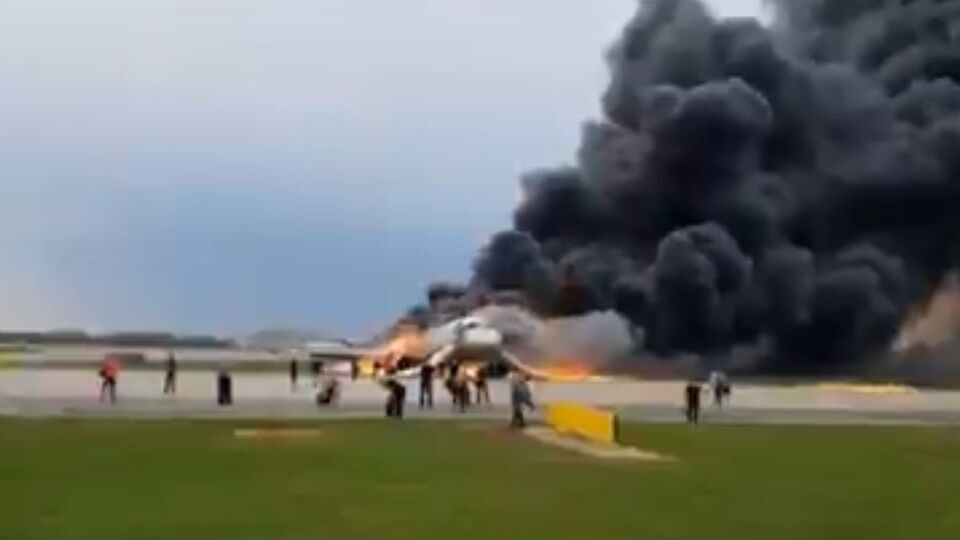 Літак здійснив жорстке приземлення в аеропорту Шереметьєво