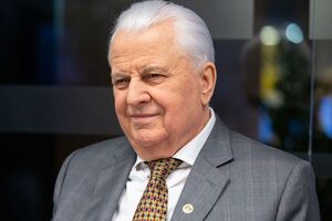 Кравчук: Силой отобрать Крым мы не можем. Как не можем выгнать с Донбасса сепаратистов и россиян, которые пришли на нашу землю с танками и другим вооружением. Приятно называть самих себя сильными, но есть реалии