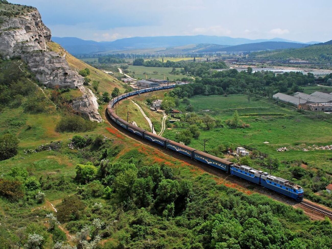 У вагоні, де був підозрілий багаж, працювали піротехніки та кінологи
