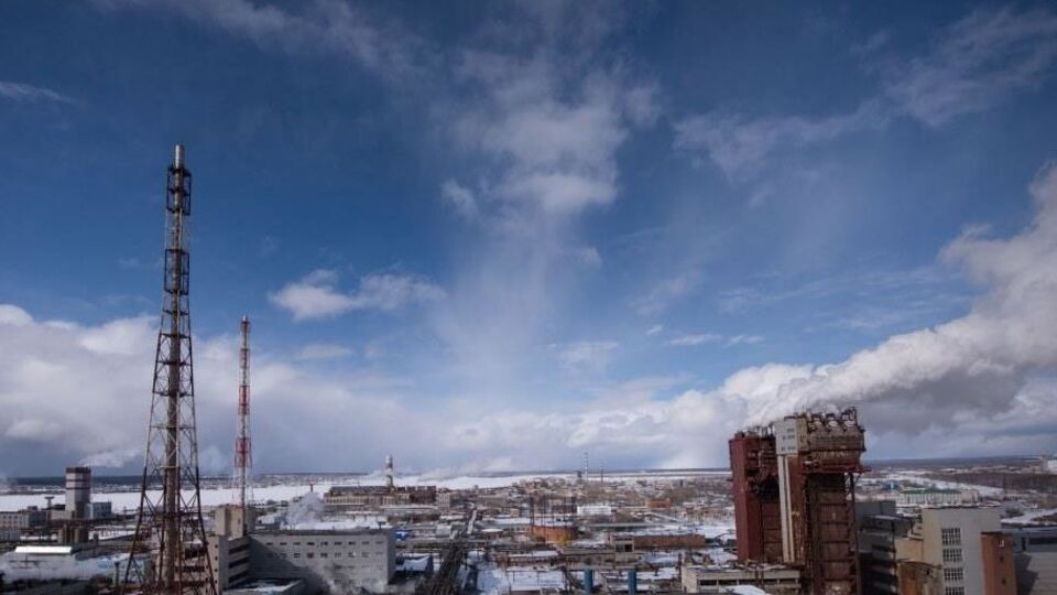 На предприятии создана комиссия, которая выясняет причины произошедшего