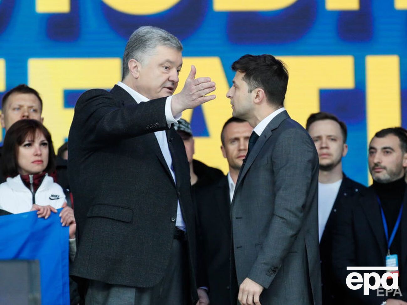 Как уверяет Шефир, Порошенко заявил Зеленскому, что того перестанут любить после участия в выборах