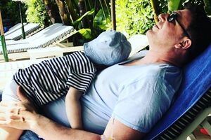 Віторган відпочиває із сином