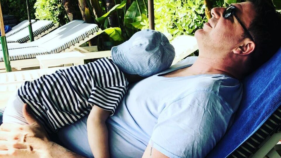 Віторган відпочиває із сином