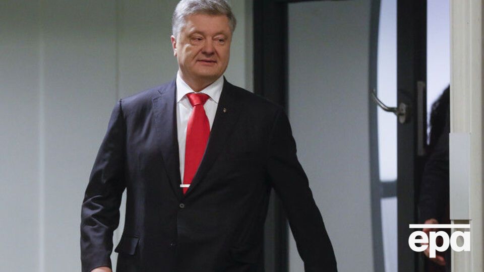 Упродовж 2,5 років Порошенко так і не підписав протоколу свого допиту
