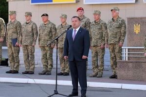 Полторак: Смена курса на вступление Украины в НАТО была бы для меня неприемлемой