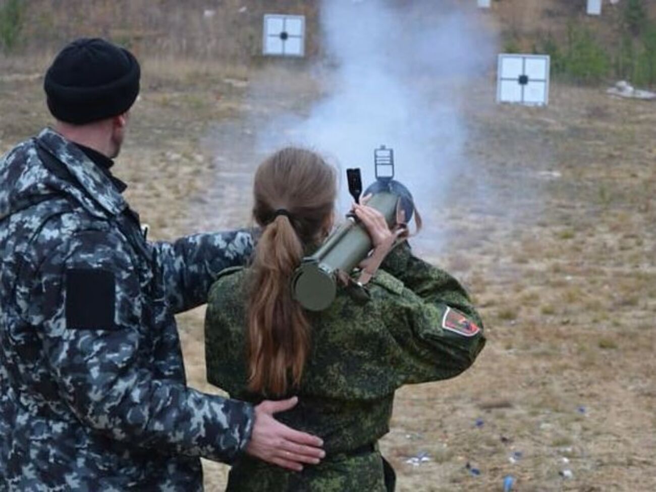 Дітей готують до бойових дій у військових таборах та псевдопатріотичних клубах