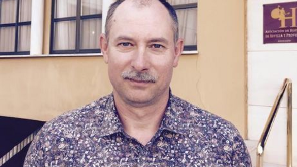 Жданов: Відсторонення Наєва можна пояснити тільки тим, що президент намагається сховати кінці у воду
