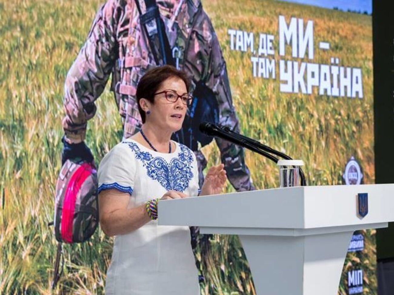 За даними ЗМІ, термін роботи Йованович у посольстві закінчується 20 травня