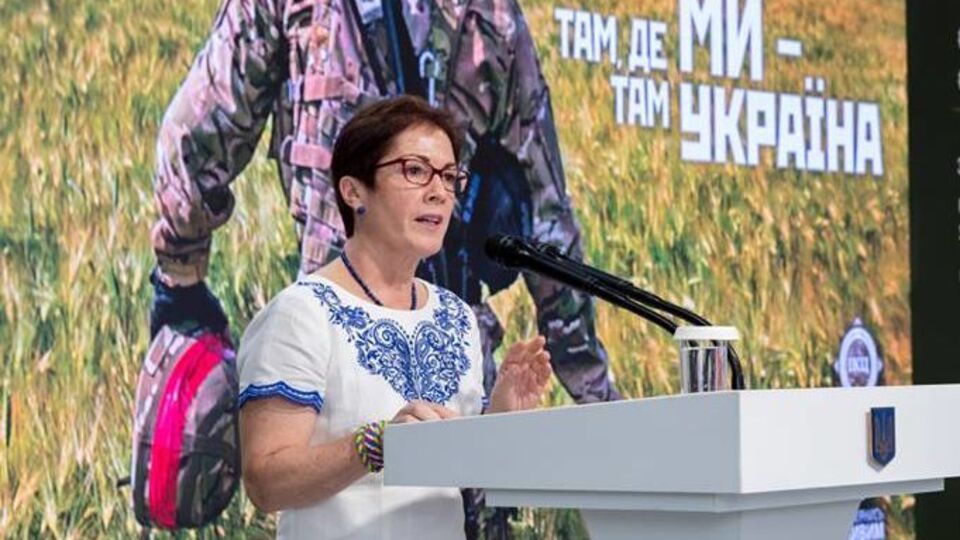 По данным СМИ, срок работы Йованович в посольстве истекает 20 мая