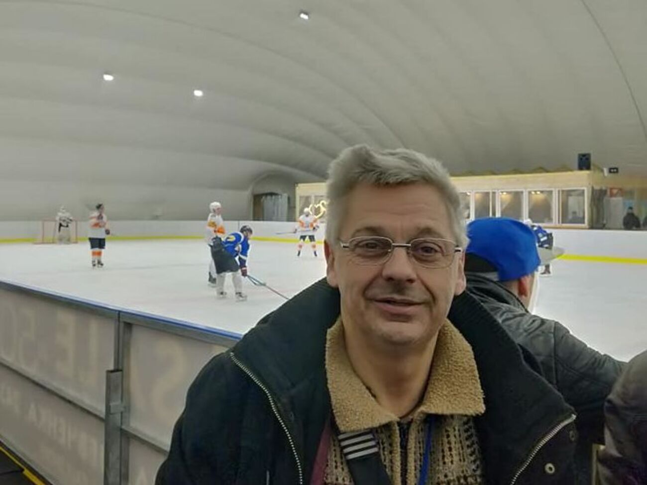 Комарова побили 4 травня