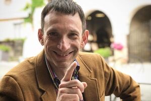 Портников: В інших країнах українці прекрасно платять податки