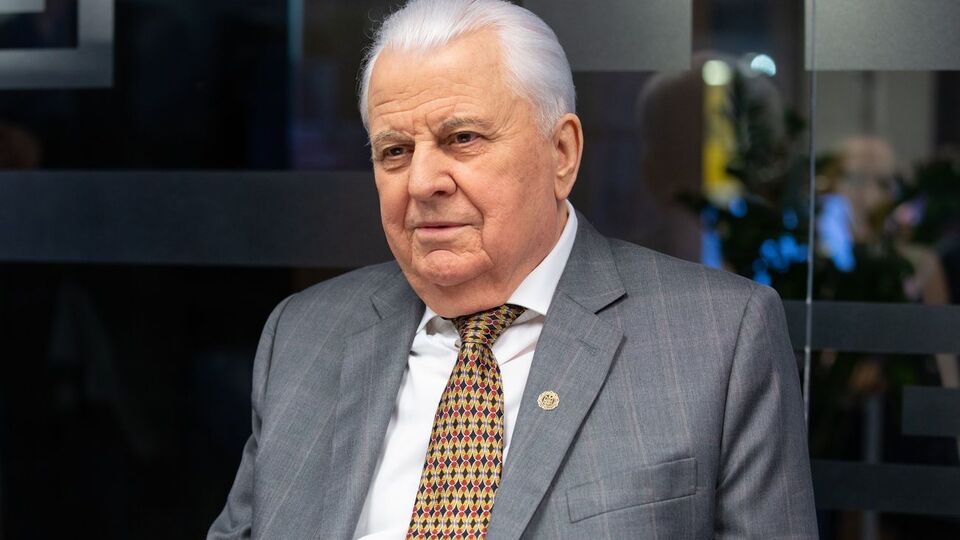 Кравчук: Сегодня мы должны набраться терпения, работать, ждать