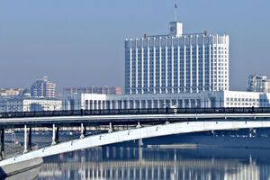 Російський уряд хоче спростити видавання дозволів на проживання 350 тис. українців