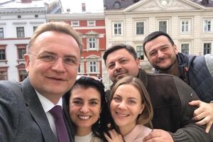 Садовий зустрівся з депутатами, які побажали покинути партію