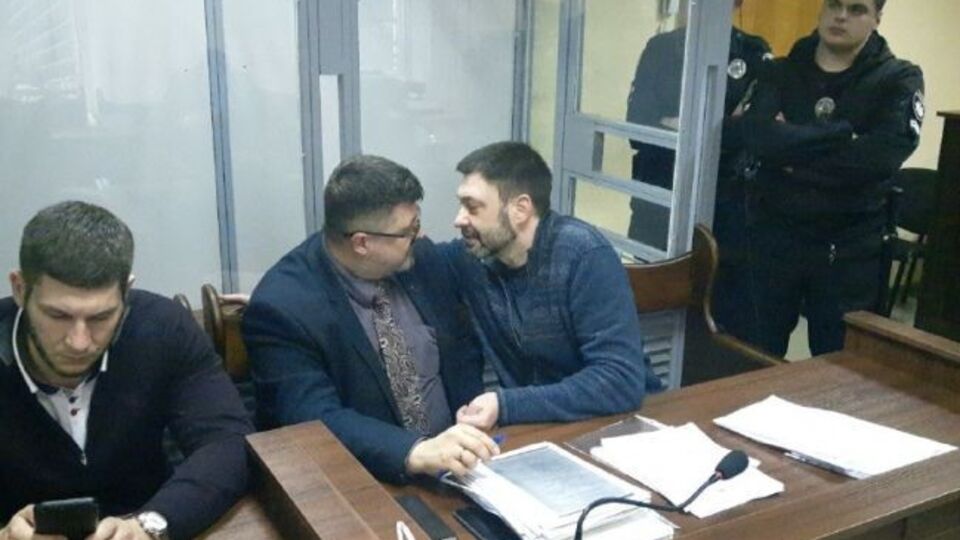 Згідно з проведеною експертизою, у статтях Вишинського були проросійські пропагандистські меседжі