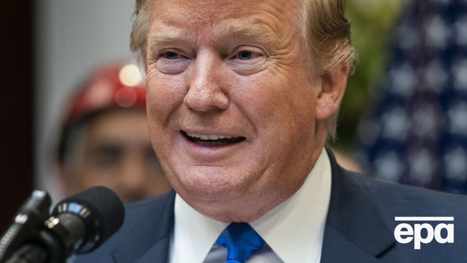 Трамп использовал "привилегии исполнительной власти", позволяющие администрации США не рассекречивать документы