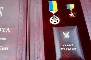 Звание Герой Украины посмертно присвоено военному и волонтеру, погибшим в Луганской области