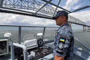 Українські військові з американськими колегами проводять випробування катерів типу Island