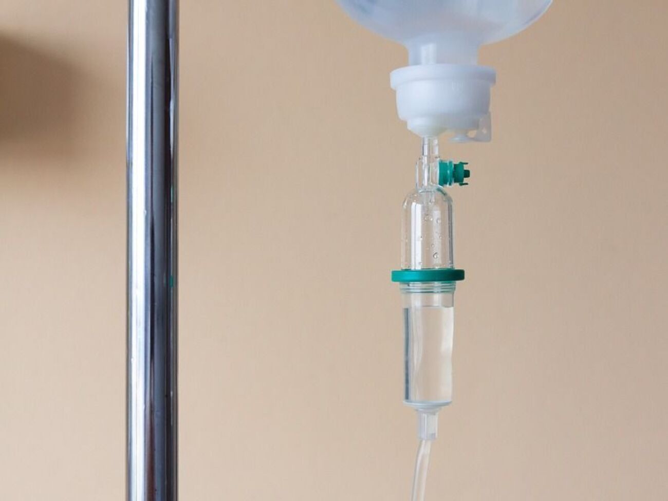 Дітям, госпіталізованим через отруєння, від 13 до 17 років