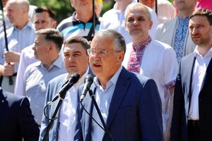 Гриценко презентовал первую пятерку списка