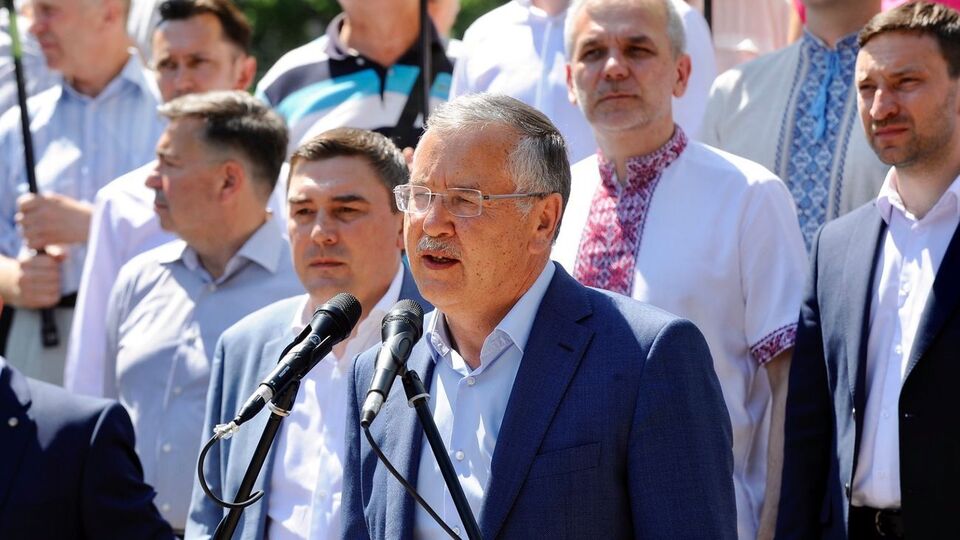 Гриценко презентовал первую пятерку списка