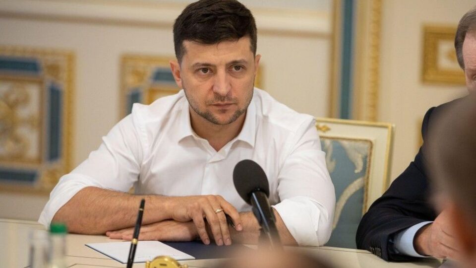 Зеленский отметил, что президент придет на заседание КСУ впервые за 28 лет