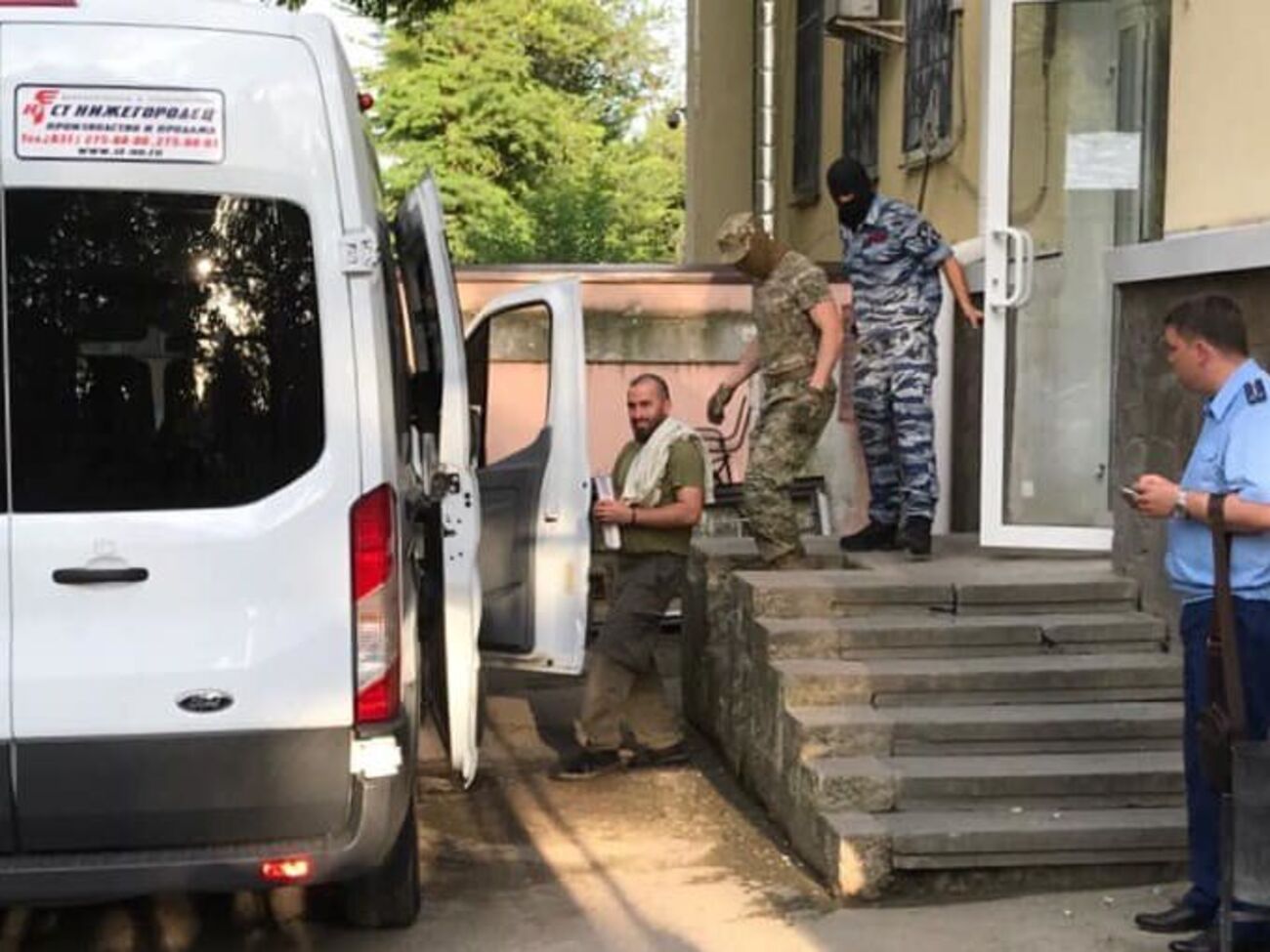 Четверых из восьми задержанных сегодня крымских татар отправили под арест