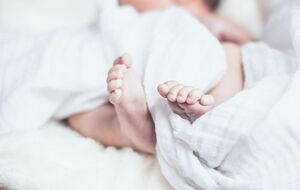 На прошлой неделе от кори умер трехмесячный ребенок