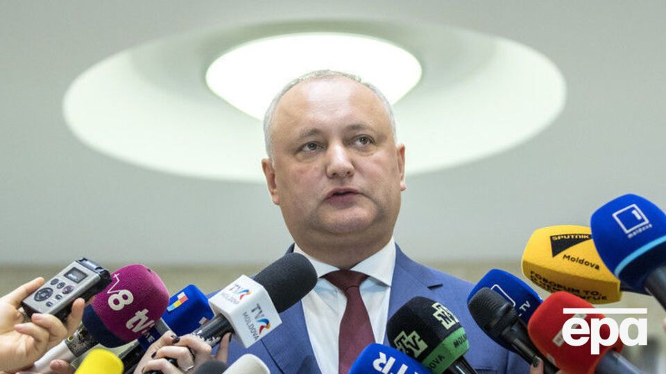 Конституционный суд Молдовы временно отстранил Додона от исполнения обязанностей