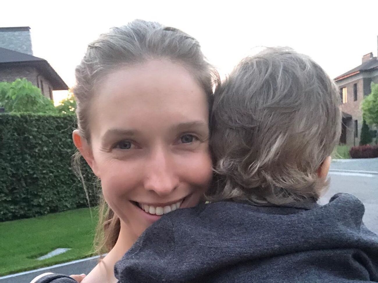 Осадчая: Пока папа в командировке, мама выполняет автомобильные прихоти