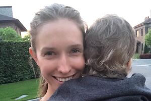 Осадча: Поки тато у відрядженні, мама виконує автомобільні забаганки