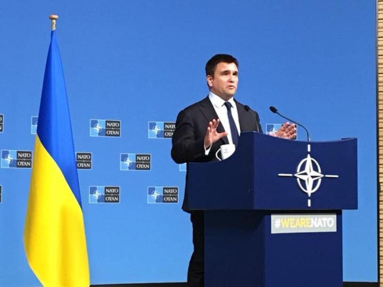 Ранее Рада не смогла отправить Климкина в отставку