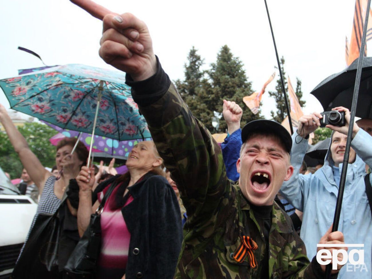 Весной 2014 года сепаратисты попытались провести референдумы в ряде районов Луганской области